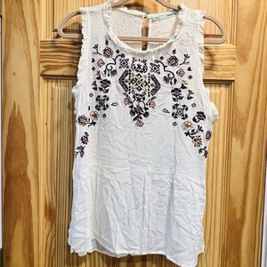 Maurices Women's White Embroidered Blouse Tank Top Bohemian Floral Ruffle Neck